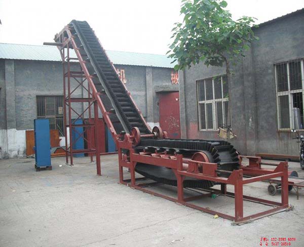 大傾角皮帶輸送機