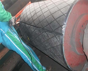 現(xiàn)場滾筒包膠