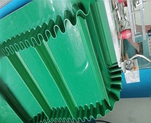 綠色PVC裙邊邊擋板輸送帶